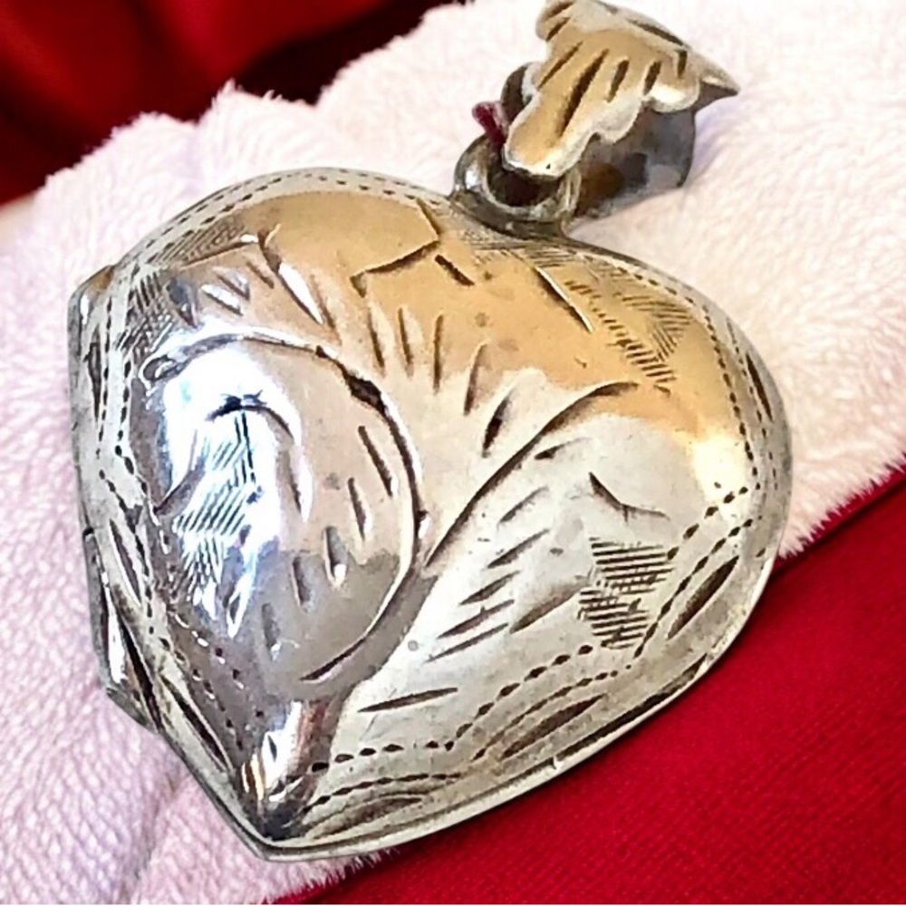 Vintage Sterling Silver Etched Puffy Heart LOCKET Pendant Signed RM Opens